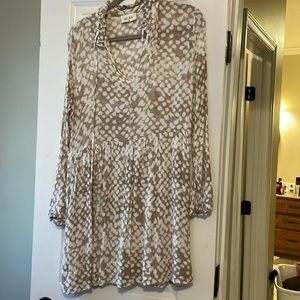 Aura dress size Medium